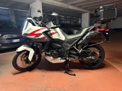 Zontes ZT703-F ETC 21' (2026) usata