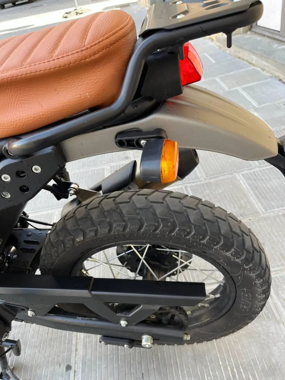 Royal Enfield Himalayan 411 (2021 - 24) (9)