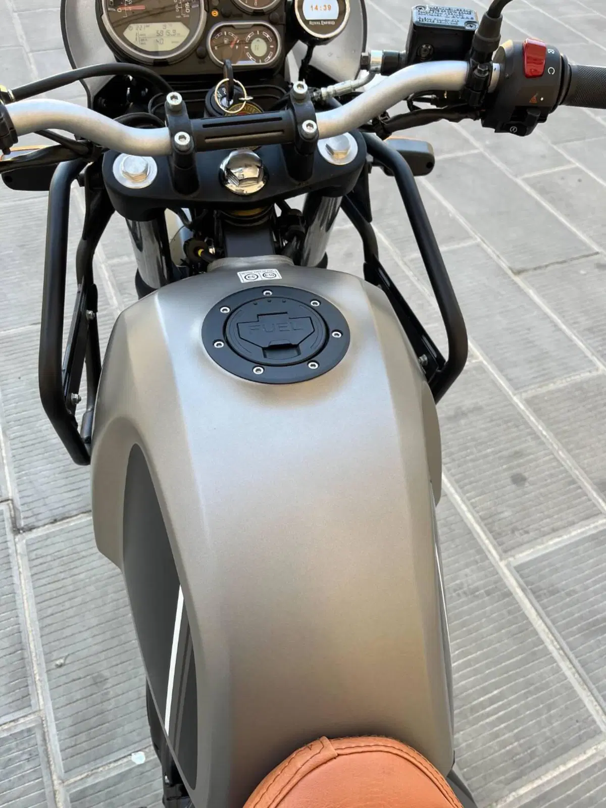 Royal Enfield Himalayan 411 (2021 - 24) (10)