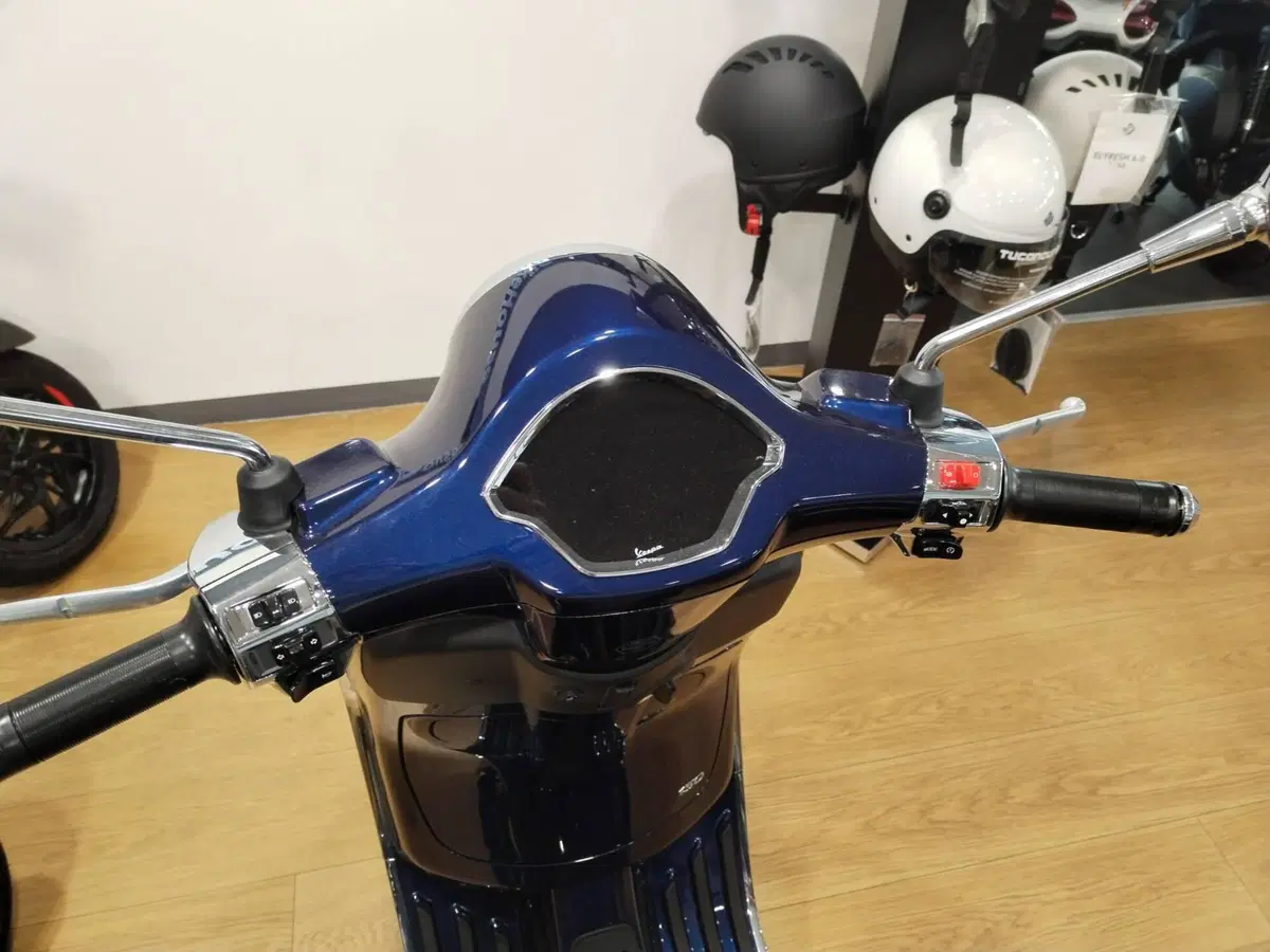 Vespa Primavera 150 (2026) (5)