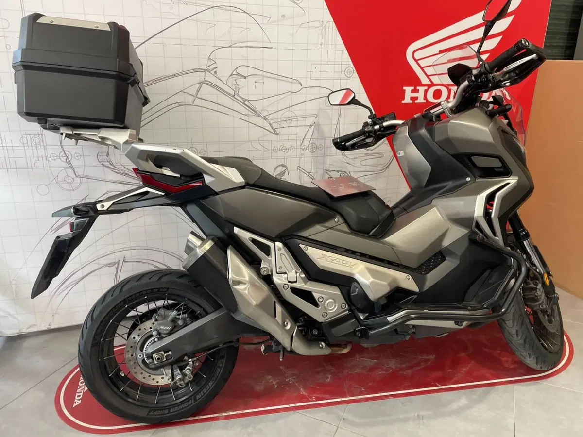 Honda X-ADV 750 (2018 - 20) (4)