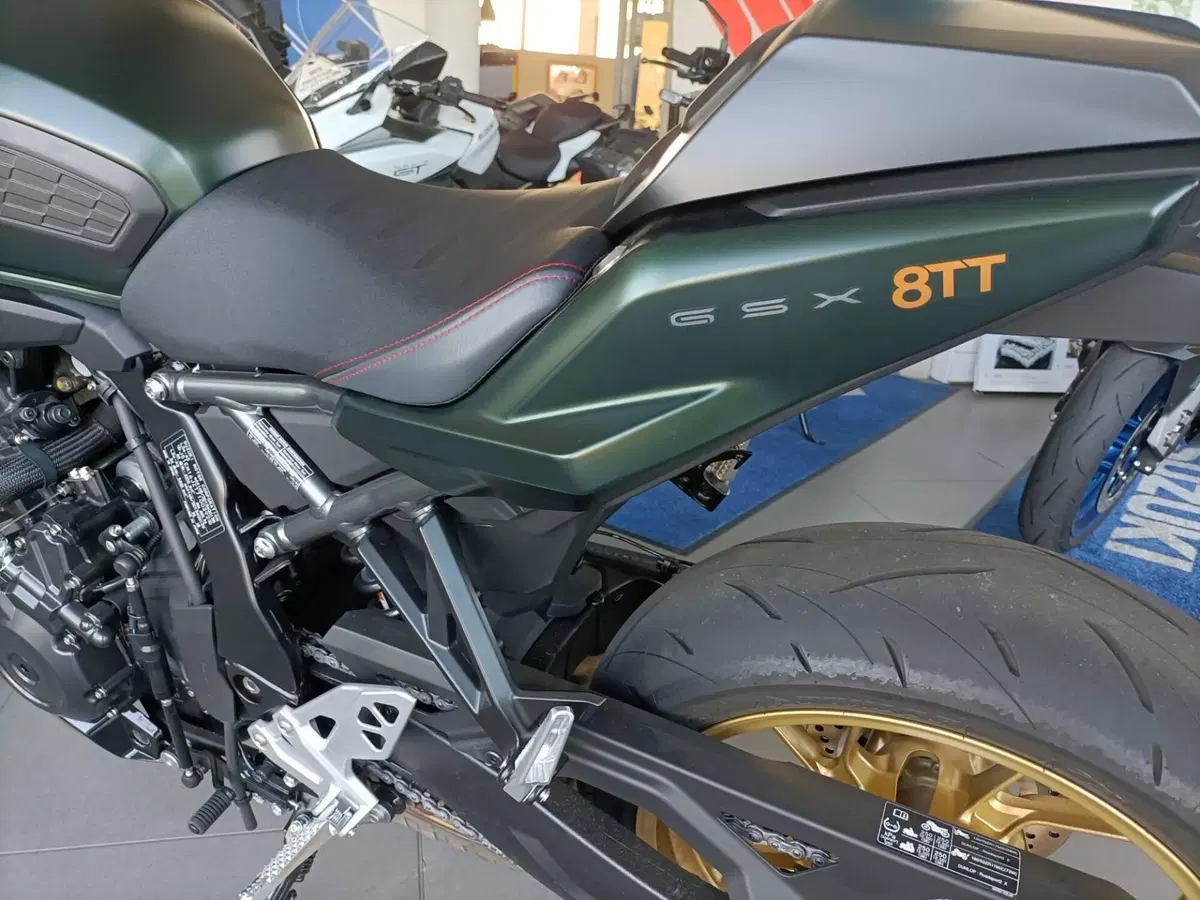 Suzuki GSX-8TT (2025 - 26) (4)