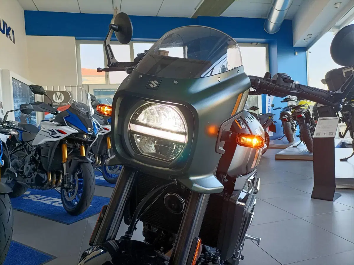 Suzuki GSX-8TT (2025 - 26) (10)