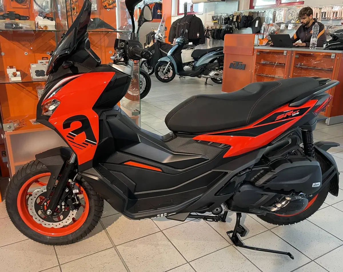 Aprilia SR GT 125 Sport (2025 - 26)