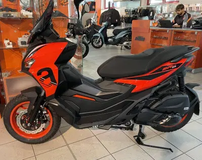 Aprilia SR GT 125 Sport (2025 - 26) nuova