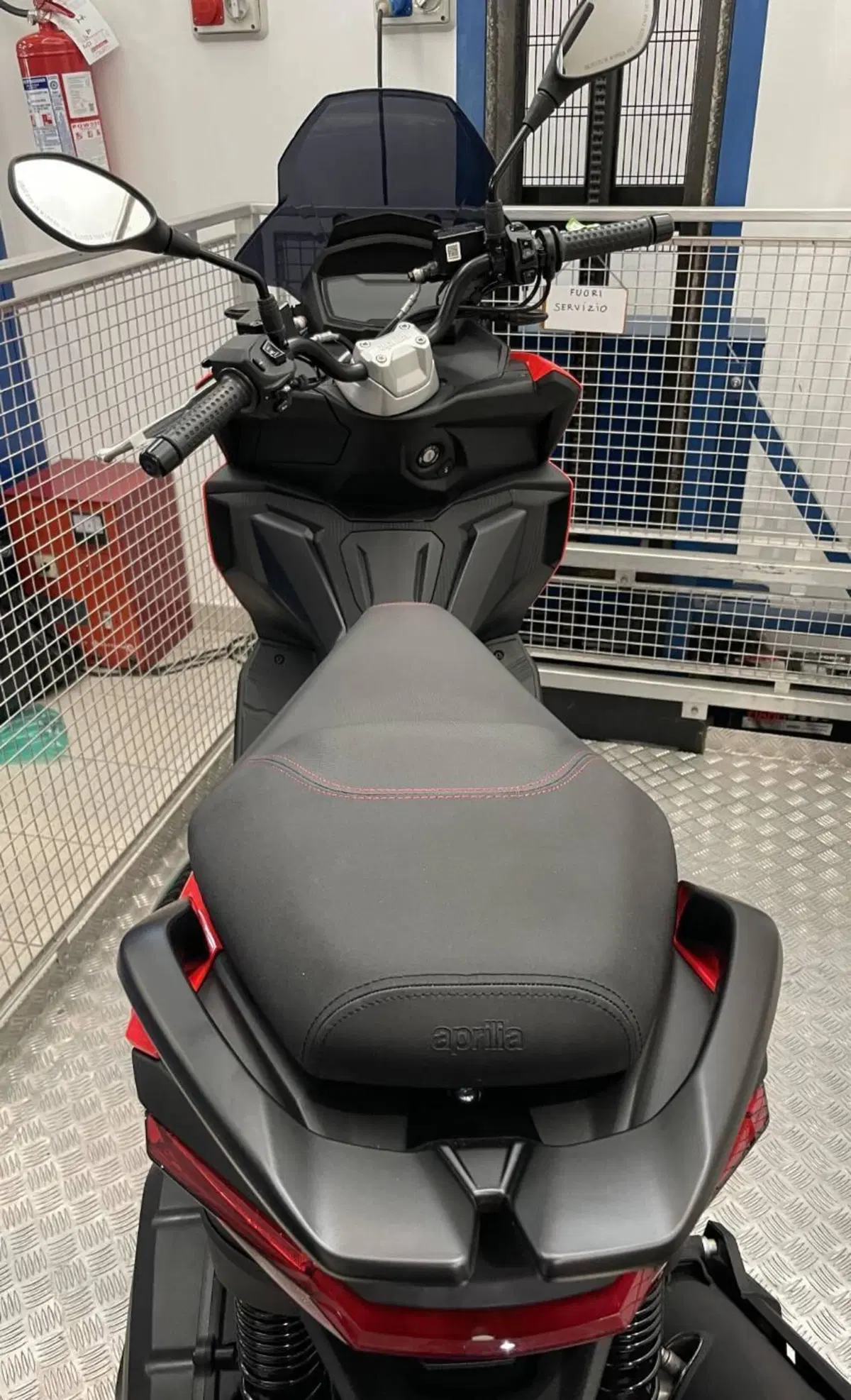Aprilia SR GT 125 Sport (2025 - 26) (6)