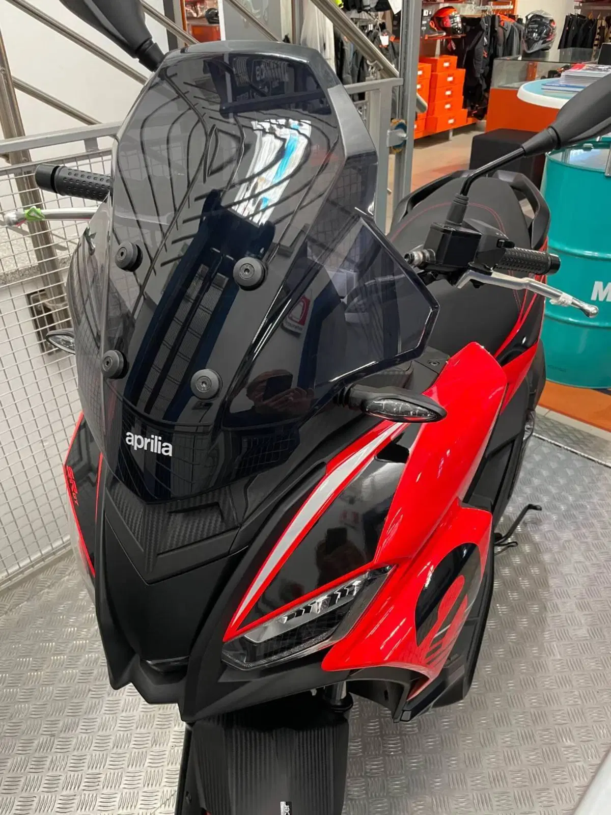 Aprilia SR GT 125 Sport (2025 - 26) (7)