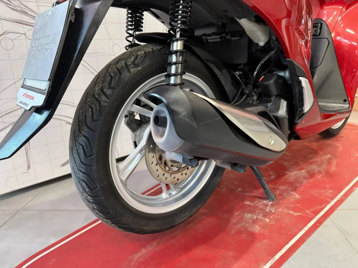 Honda SH 150i (2020 - 23) (12)