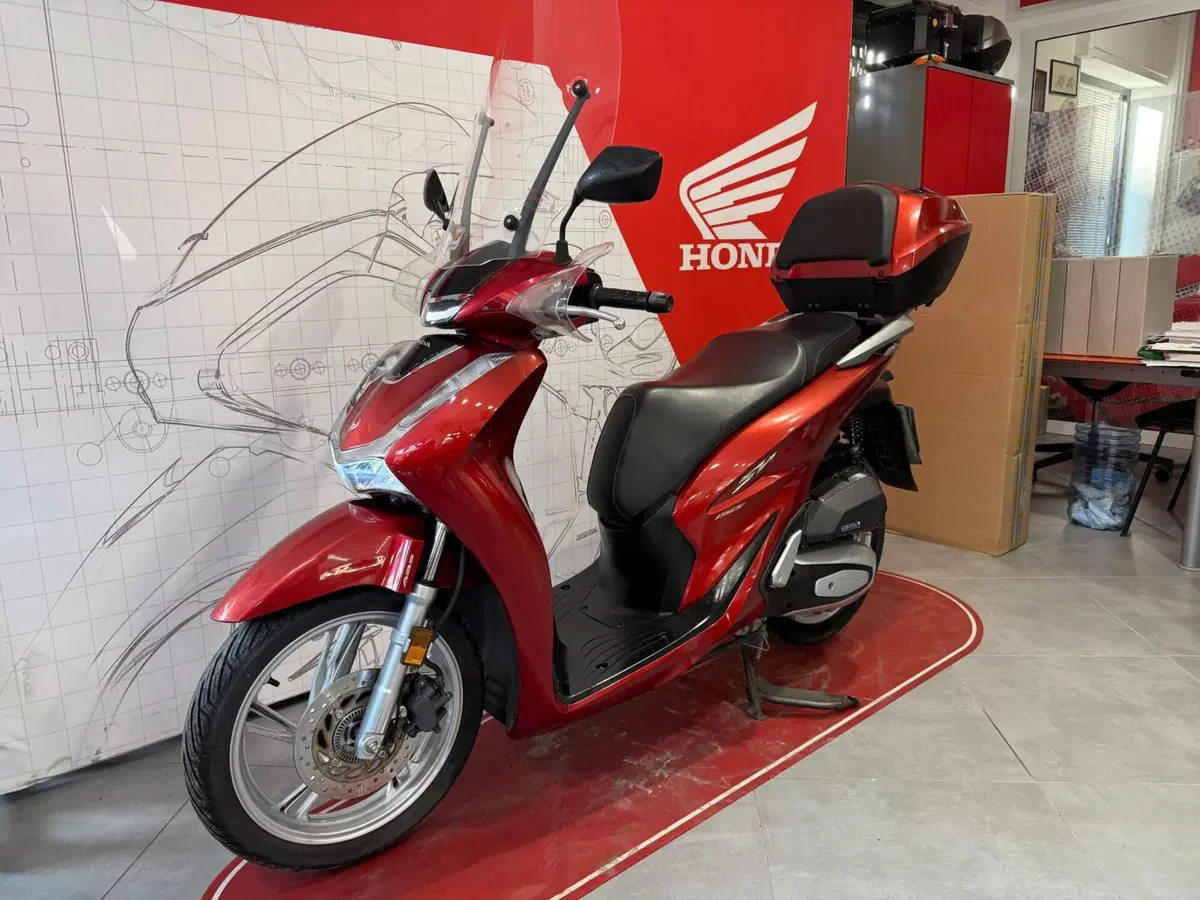 Honda SH 150i (2020 - 23) (2)