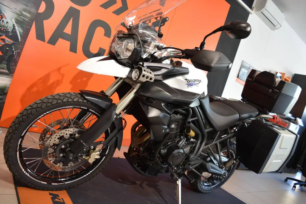 Triumph Tiger 800 XC ABS (2010 - 14) (5)