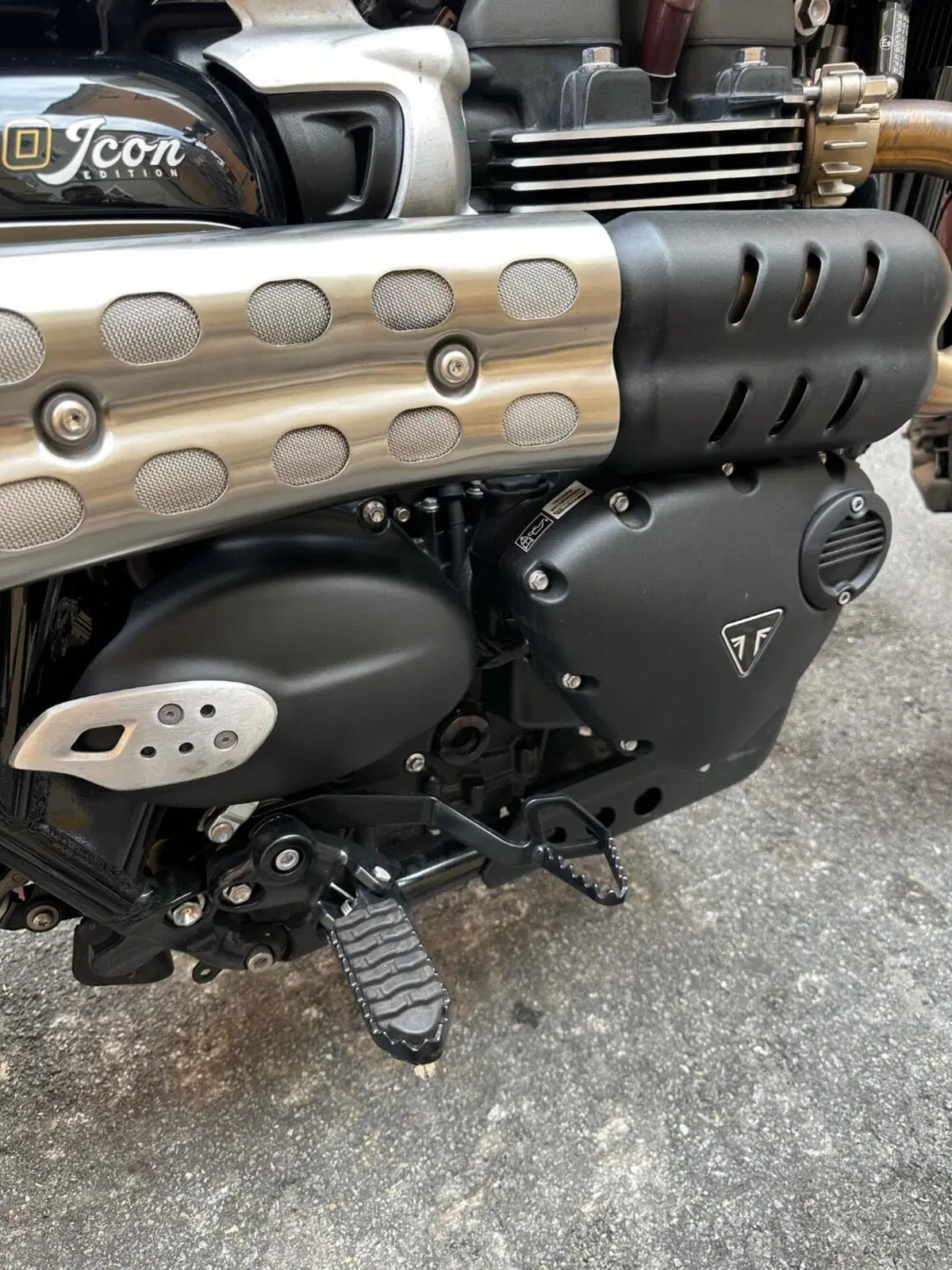 Triumph Scrambler 900 Icon Edition (2025 - 26) (12)