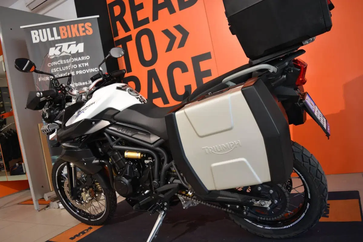 Triumph Tiger 800 XC ABS (2010 - 14) (6)