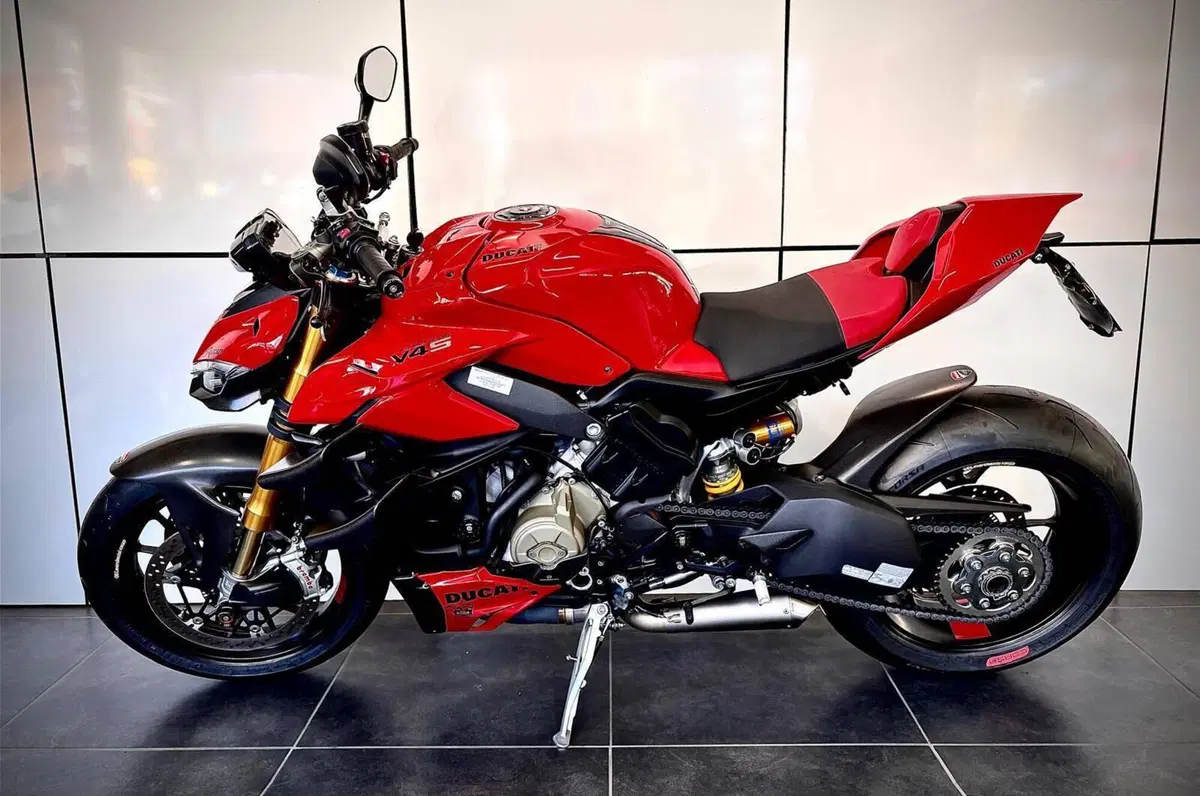 Ducati Streetfighter V4 S (2023 - 24) (8)