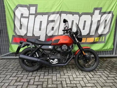 Moto Guzzi V7 Stone (2021 - 24) usata