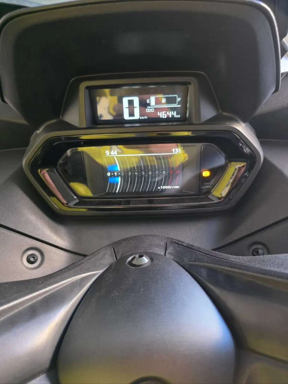 Yamaha X-Max 300 Tech Max (2021 - 24) (5)