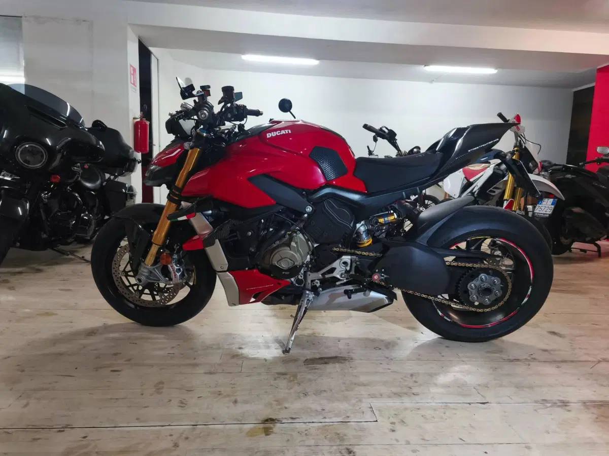 Ducati Streetfighter V4 1100 S (2020) (2)