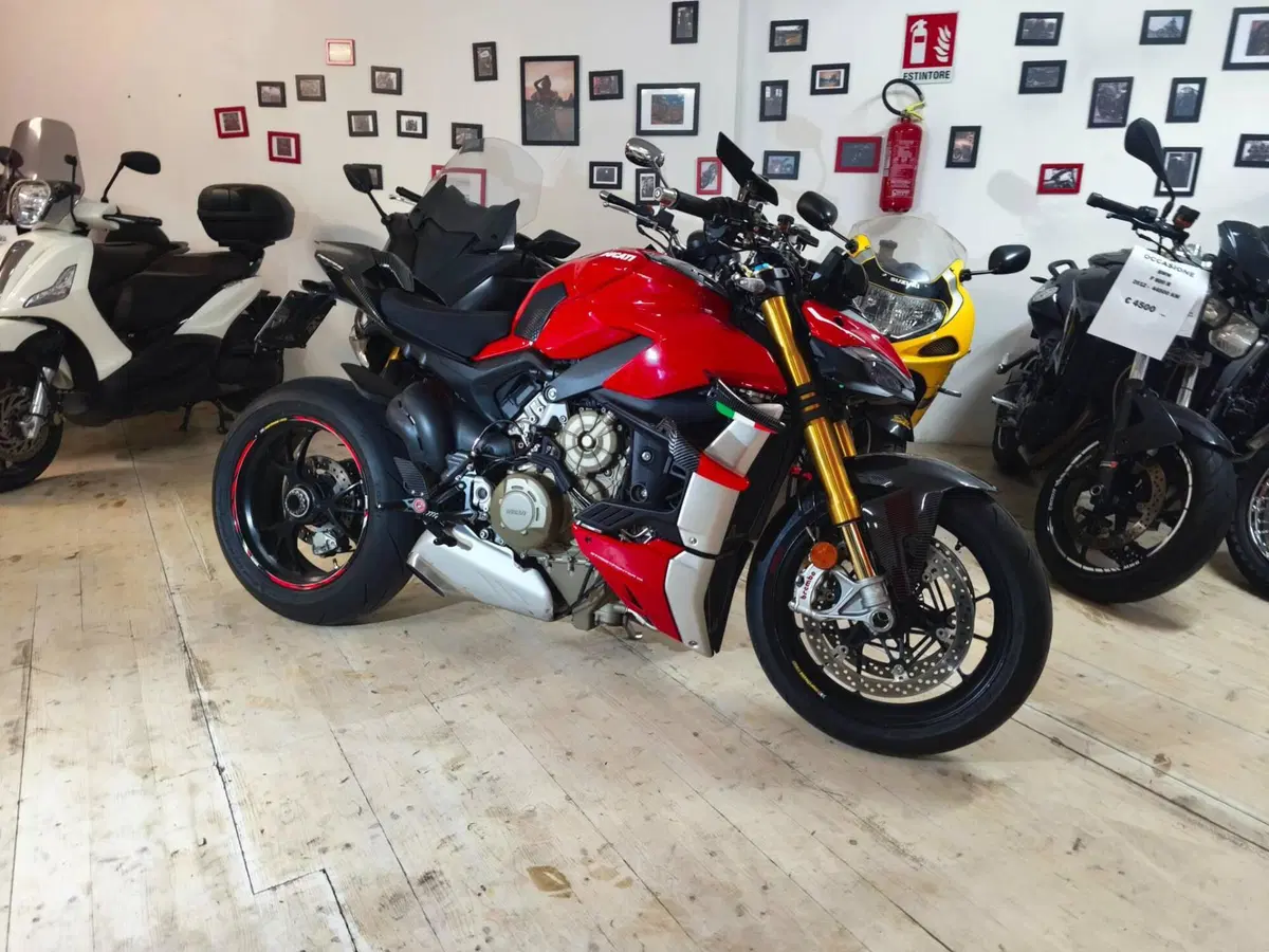 Ducati Streetfighter V4 1100 S (2020) (3)