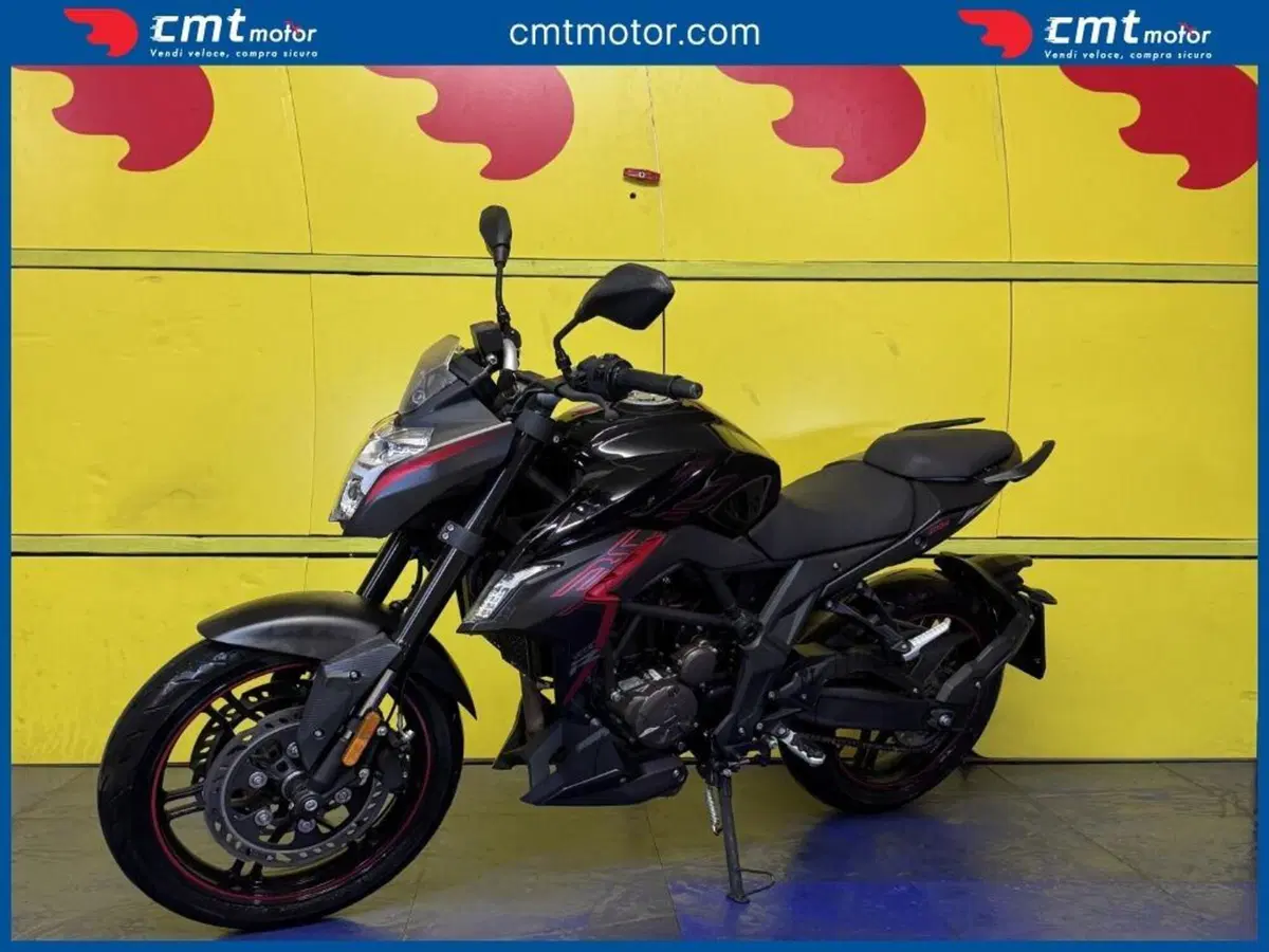 Voge Brivido 300R (2021 - 24) (2)