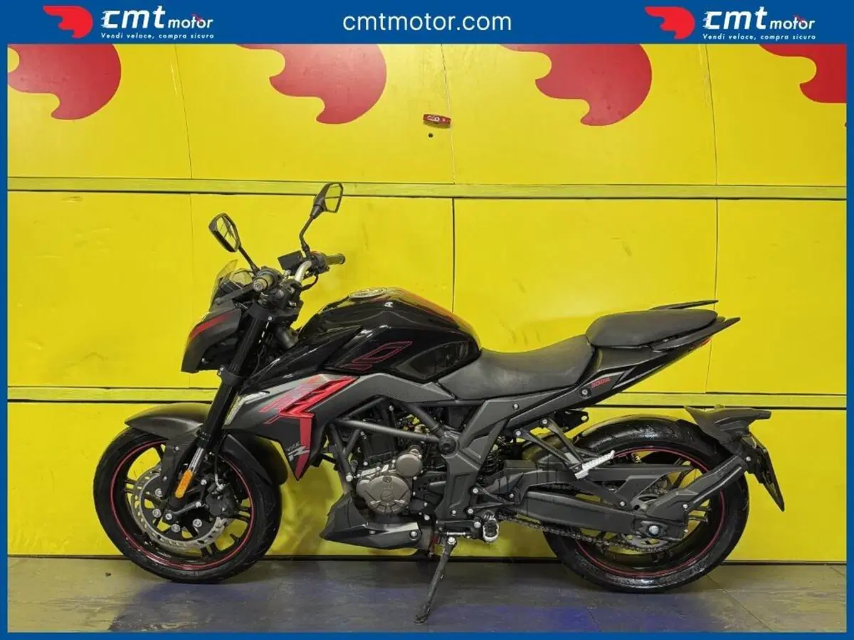 Voge Brivido 300R (2021 - 24) (3)