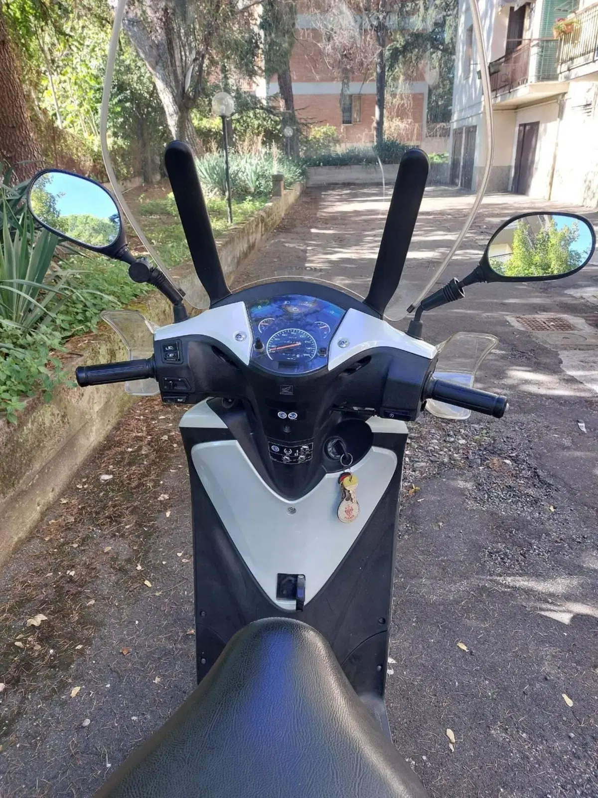 Honda SH 125 i (2009 - 12) (4)
