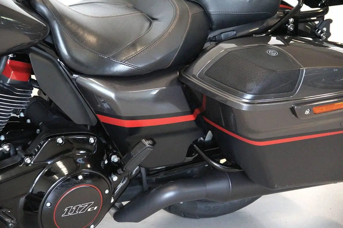 Harley-Davidson 117 Street Glide (2018 - 20) - FLHXSE (16)