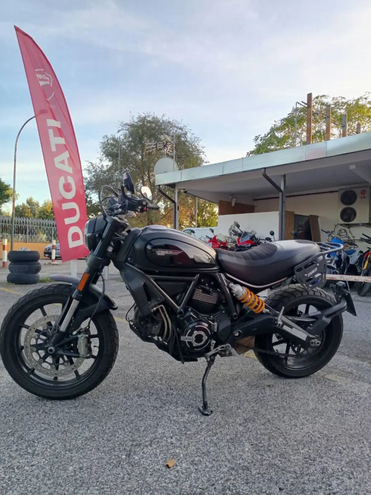 Ducati Scrambler 800 Icon Dark (2021 - 22) (3)