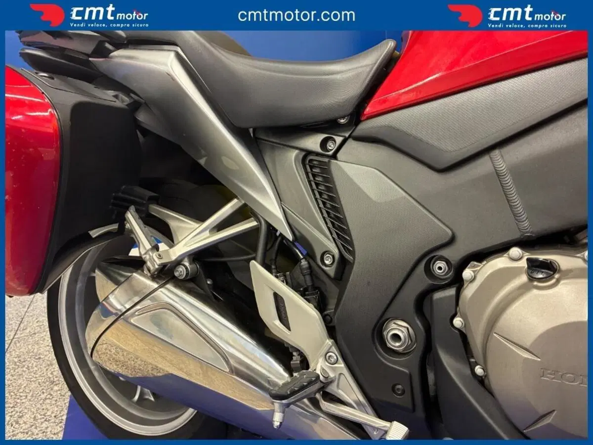 Honda VFR 1200 F ABS (2009 - 16) (6)