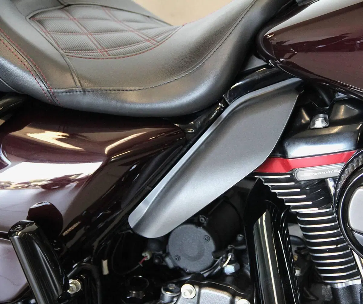 Harley-Davidson 117 Street Glide (2018 - 20) - FLHXSE (7)