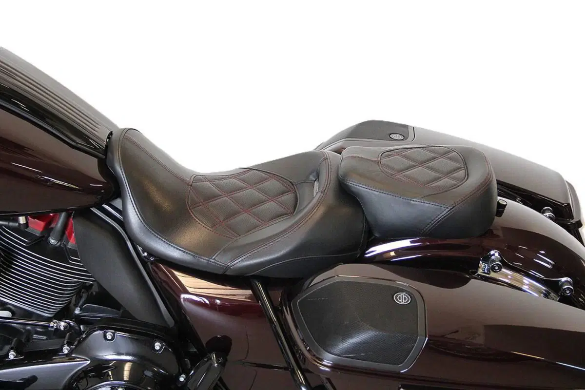 Harley-Davidson 117 Street Glide (2018 - 20) - FLHXSE (15)