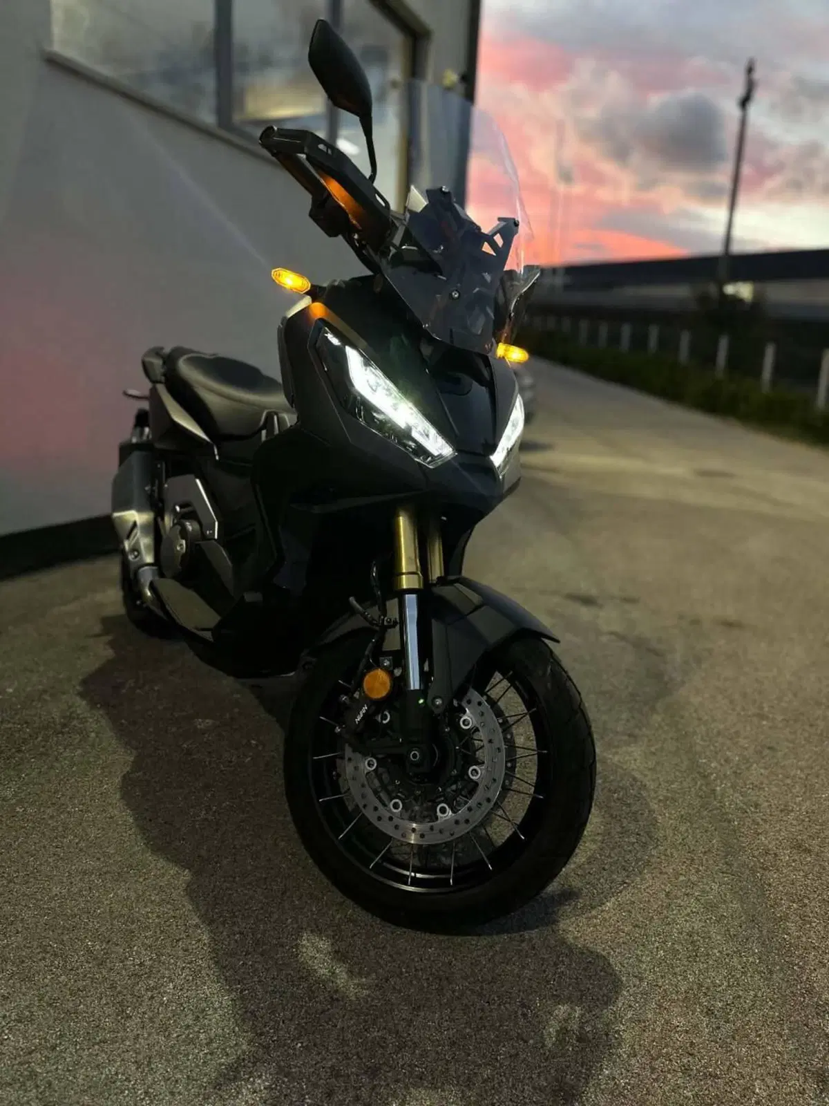 Honda X-ADV 750 DCT (2021 - 24) (2)