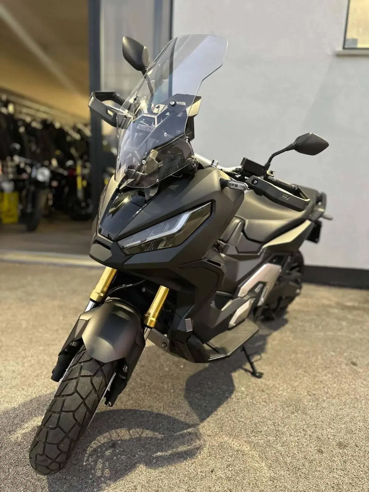 Honda X-ADV 750 DCT (2021 - 24) (5)