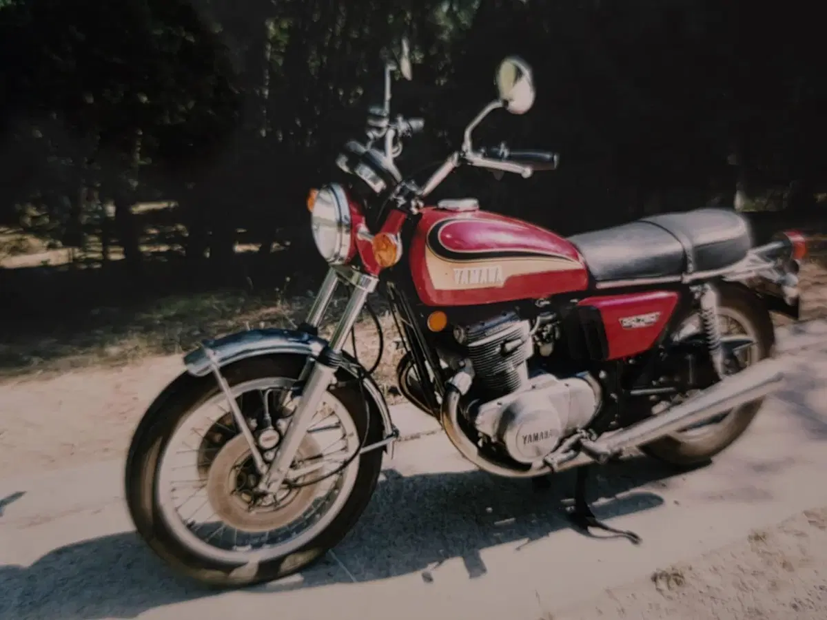 Yamaha TX 750 (2)