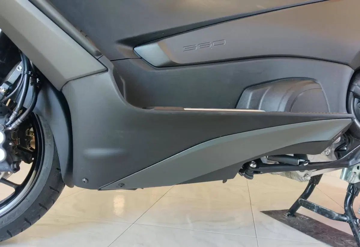Yamaha T-Max 560 (2025 - 26) (5)