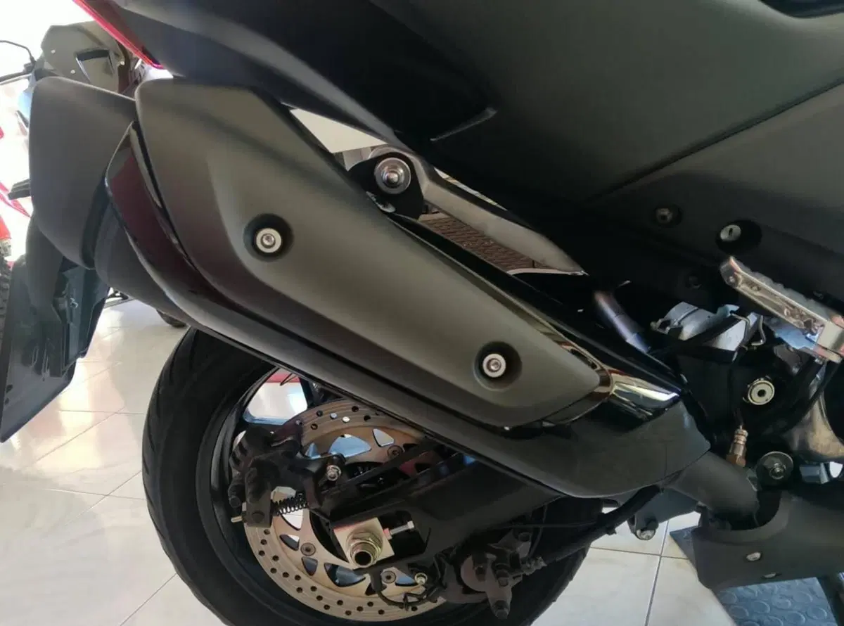 Yamaha T-Max 560 (2025 - 26) (6)