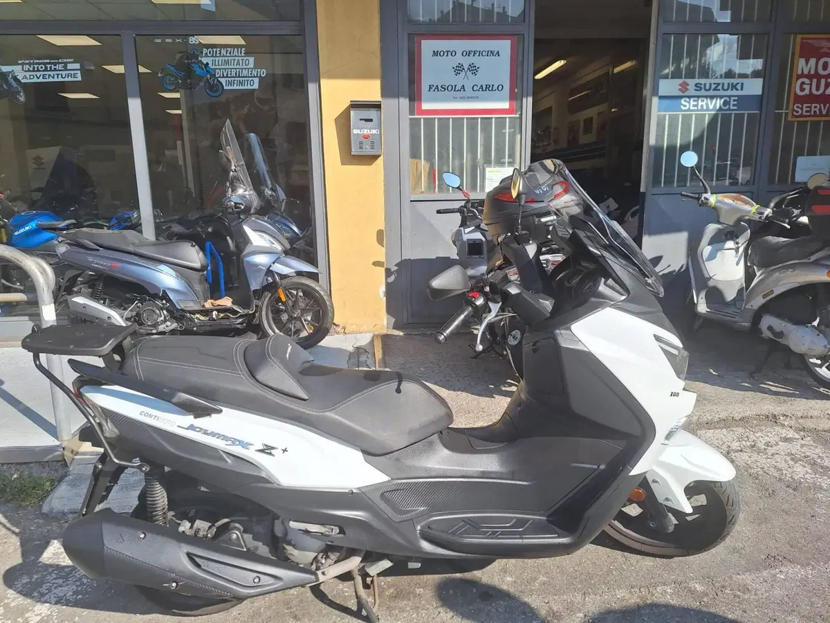 Sym Joymax 300 Z+ (2021 - 24) (2)