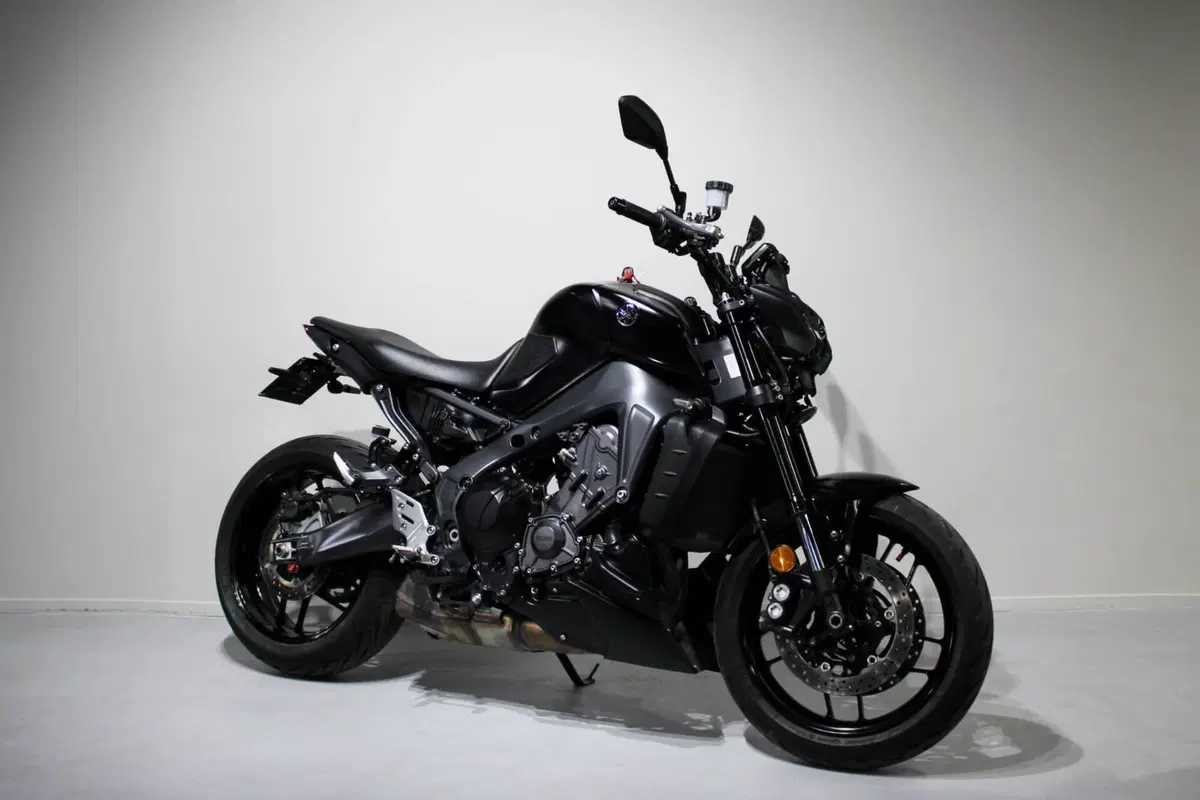 Yamaha MT-09 (2021 - 23) (2)