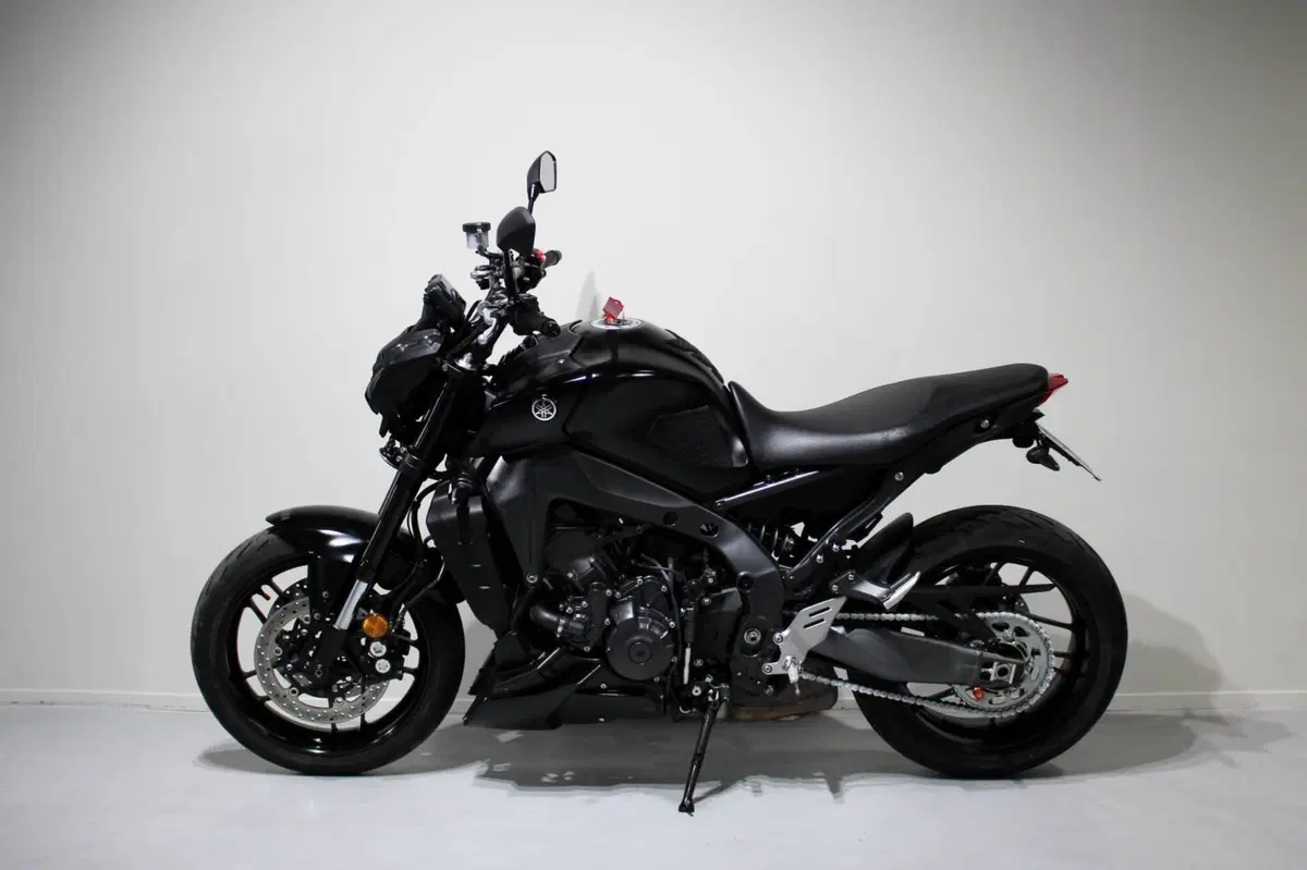 Yamaha MT-09 (2021 - 23) (4)