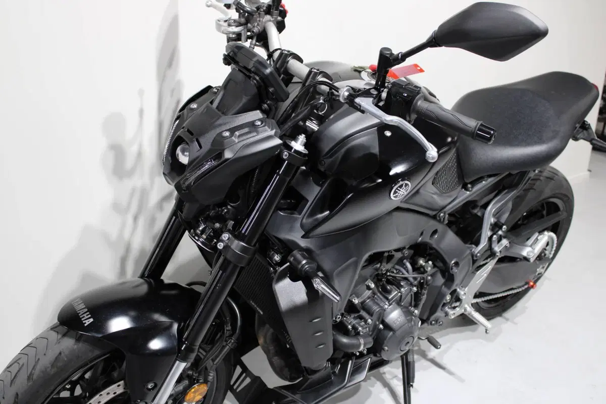 Yamaha MT-09 (2021 - 23) (8)