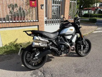Ducati Scrambler 1100 Dark Pro (2020 - 24) usata