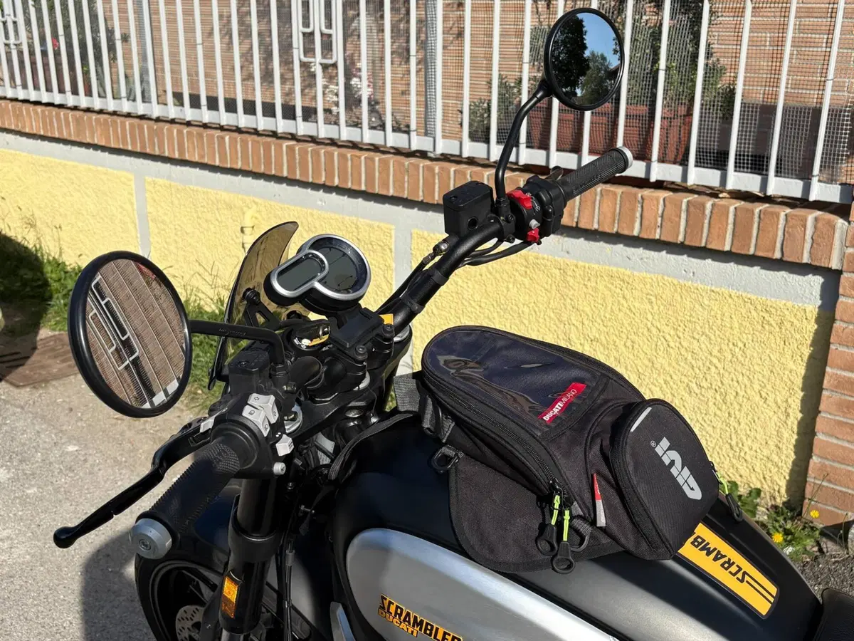 Ducati Scrambler 1100 Dark Pro (2020 - 24) (3)