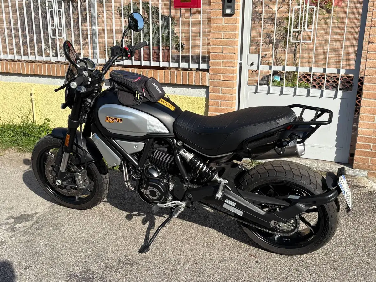 Ducati Scrambler 1100 Dark Pro (2020 - 24) (4)