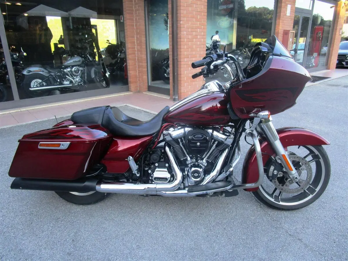 Harley-Davidson 107 Road Glide Special (2017 - 18) - FLTRXS