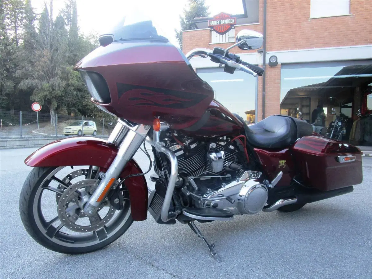 Harley-Davidson 107 Road Glide Special (2017 - 18) - FLTRXS (3)