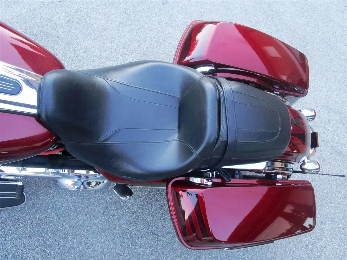 Harley-Davidson 107 Road Glide Special (2017 - 18) - FLTRXS (7)