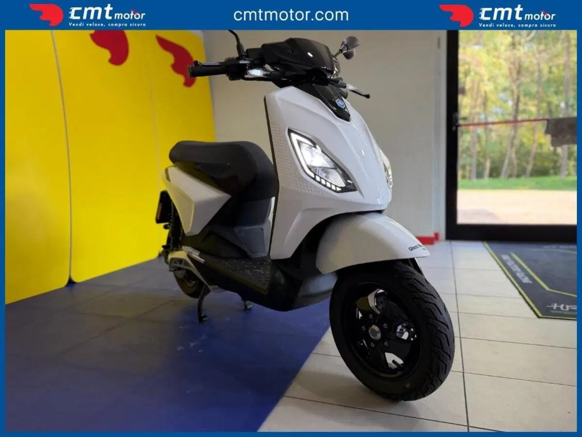 Piaggio 1 Active (2022 - 26) (6)