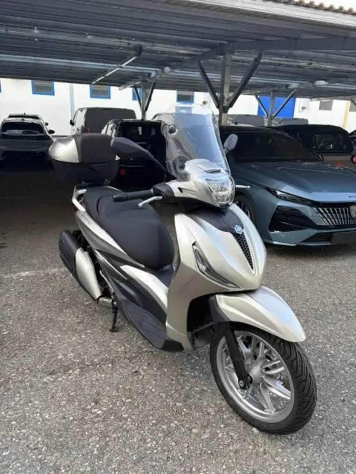 Piaggio Beverly 400 ABS-ASR (2021 - 24)