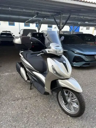 Piaggio Beverly 400 ABS-ASR (2021 - 24) usata