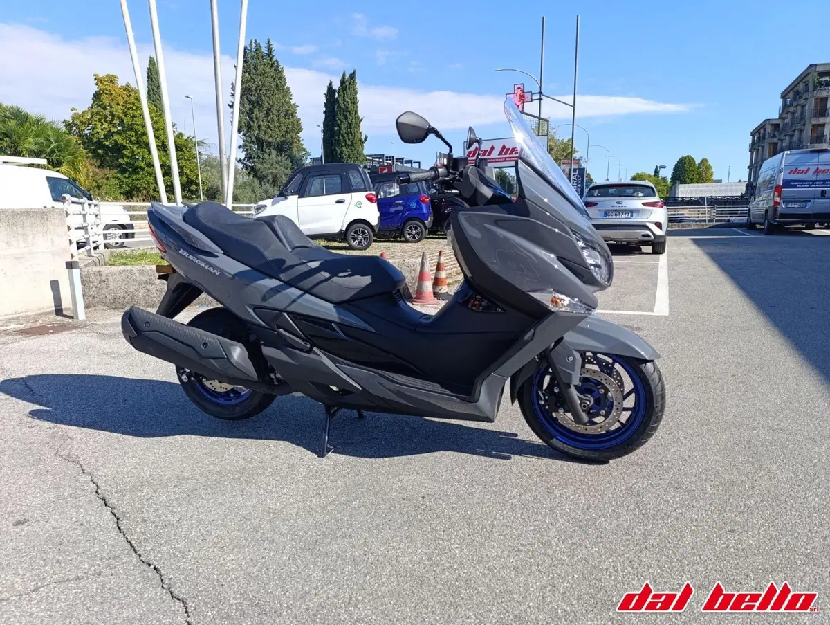 Suzuki Burgman 400 (2025 - 26)
