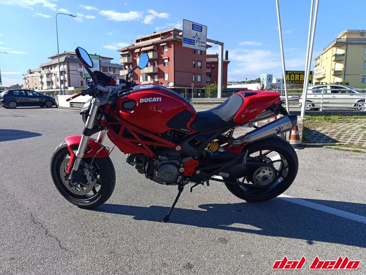 Ducati Monster 796 (2010 - 13) (3)