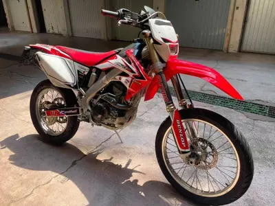 HM CRF 250 X Motard (2005 - 06)  usata